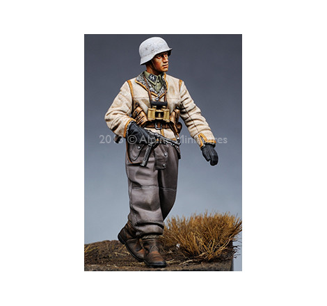 Alpine figurine 35152 WW2 German WSS Grenadier NCO 1:35