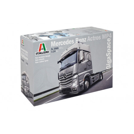 Italeri® maquette camion Mercedes-Benz Actros MP4 Gigaspace 1:24 référence 3905