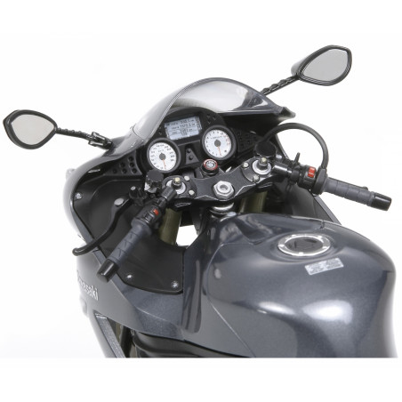 Maquette Tamiya Moto Kawasaki ZZR 1400 1/12 vue pilote