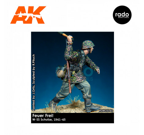 Figurine militaire Feuer Frei ! soldat Waffen-SS avec Kar95k 1941 à 1945 1:35 référence RDM35040