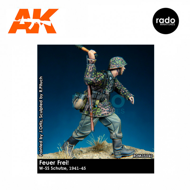 Figurine militaire Feuer Frei ! soldat Waffen-SS avec Kar95k 1941 à 1945 1:35 référence RDM35040