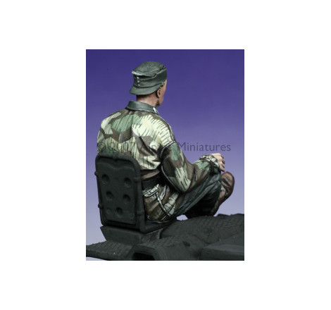 Alpine Miniatures® Figurine conducteur SdKfz 251 1:35 référence 35029