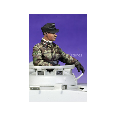 Alpine Miniatures® Figurine German Panzer Commander 1:35 référence 35087