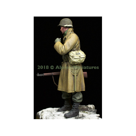 Alpine Miniatures® Figurine militaire soldat US hiver 1944-1945 1:16 référence 16040.
