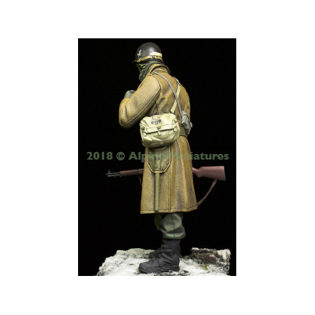 Alpine Miniatures® Figurine militaire soldat US hiver 1944-1945 1:16 référence 16040.