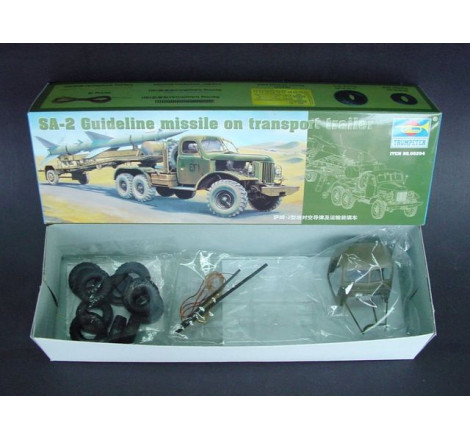 Trumpeter® Maquette militaire camion transport avec remorque SAM-2 1:35 référence 00204.