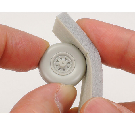 Tamiya® éponge abrasive grain 1000 référence 87149.