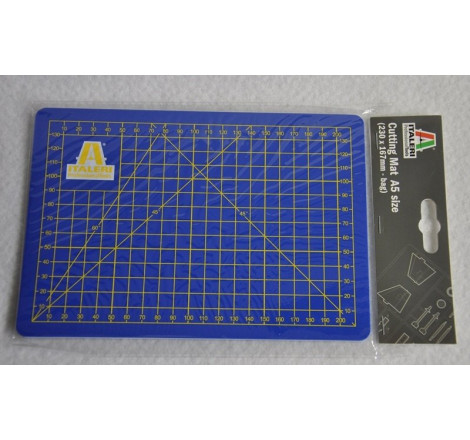 Tapis de coupe A5  Italeri 230x167 mm 50829