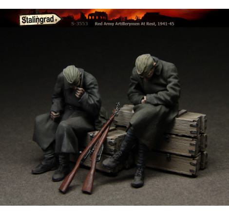 Stalingrad Red Army Artillerymen at rest, 1941-1945 S-3553 1/35