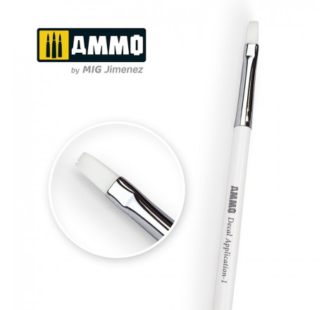 Pinceau applicateur décalque Ammo Mig-8706 (step1)